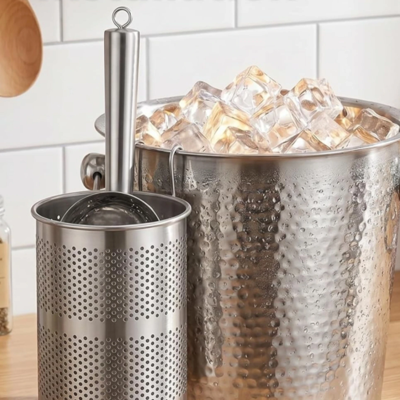 Stainless Steel Ice Scoop Set Polished Silver Perforated Ice Scoop Holder Kitchen Utility Long-Lasting
Stainless Steel Ice Scoop Set Polished Silver Perforated Ice Scoop Holder Kitchen Utility Long-Lasting
