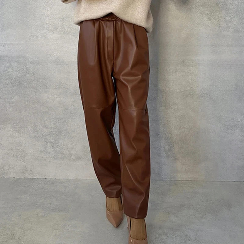 Elegant Elastic Waist Tight Solid PU Trousers Party Fashion Women Feather Legging Pant Harajuku Female Slim Long Pants New 2024
Elegant Elastic Waist Tight Solid PU Trousers Party Fashion Women Feather Legging Pant Harajuku Female Slim Long Pants New 2024