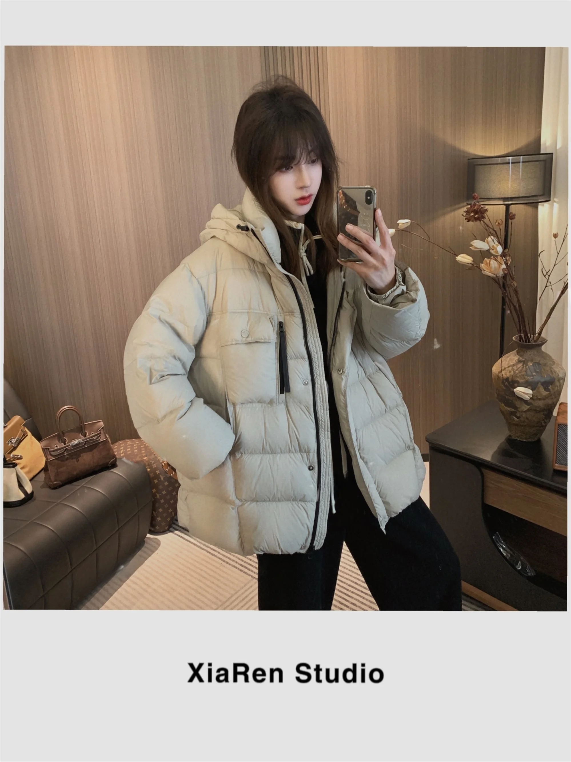 Warmth Duck down Jacket with Sleeve Bag Anti-Aging Style Versatile Long Sleeve Zipper Closure Regular Length Coat for Women
Warmth Duck down Jacket with Sleeve Bag Anti-Aging Style Versatile Long Sleeve Zipper Closure Regular Length Coat for Women