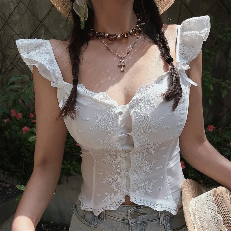 Elegant Lace Fly Sleeve Holiday White Shirt Shirt Chenopod Fairy Beauty Exquisite Button French Style Slim Fit Polyester Fiber
Elegant Lace Fly Sleeve Holiday White Shirt Shirt Chenopod Fairy Beauty Exquisite Button French Style Slim Fit Polyester Fiber