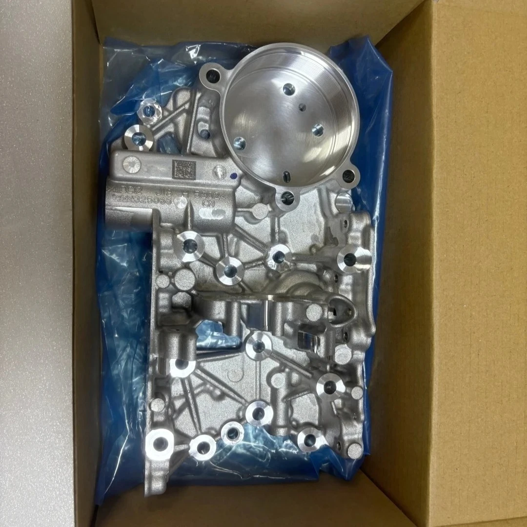New 4.6MM 0AM DQ200 7-Speed DSG Transmission Valve Body Aluminum Accumulator Housing For VW for Audi 0AM325066 0AM325066AE
New 4.6MM 0AM DQ200 7-Speed DSG Transmission Valve Body Aluminum Accumulator Housing For VW for Audi 0AM325066 0AM325066AE