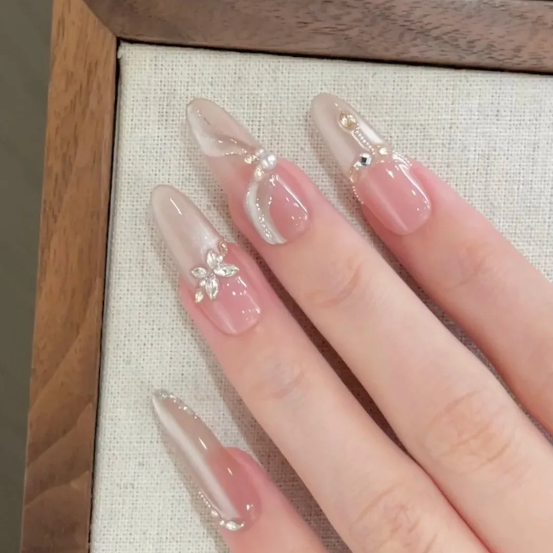 10pcs Light Luxury Handmade Long French Press On Nails Shiny Cat Eye Ribbon Rhinestone Decor Fake Nails Wearable Nails Art Tips
10pcs Light Luxury Handmade Long French Press On Nails Shiny Cat Eye Ribbon Rhinestone Decor Fake Nails Wearable Nails Art Tips