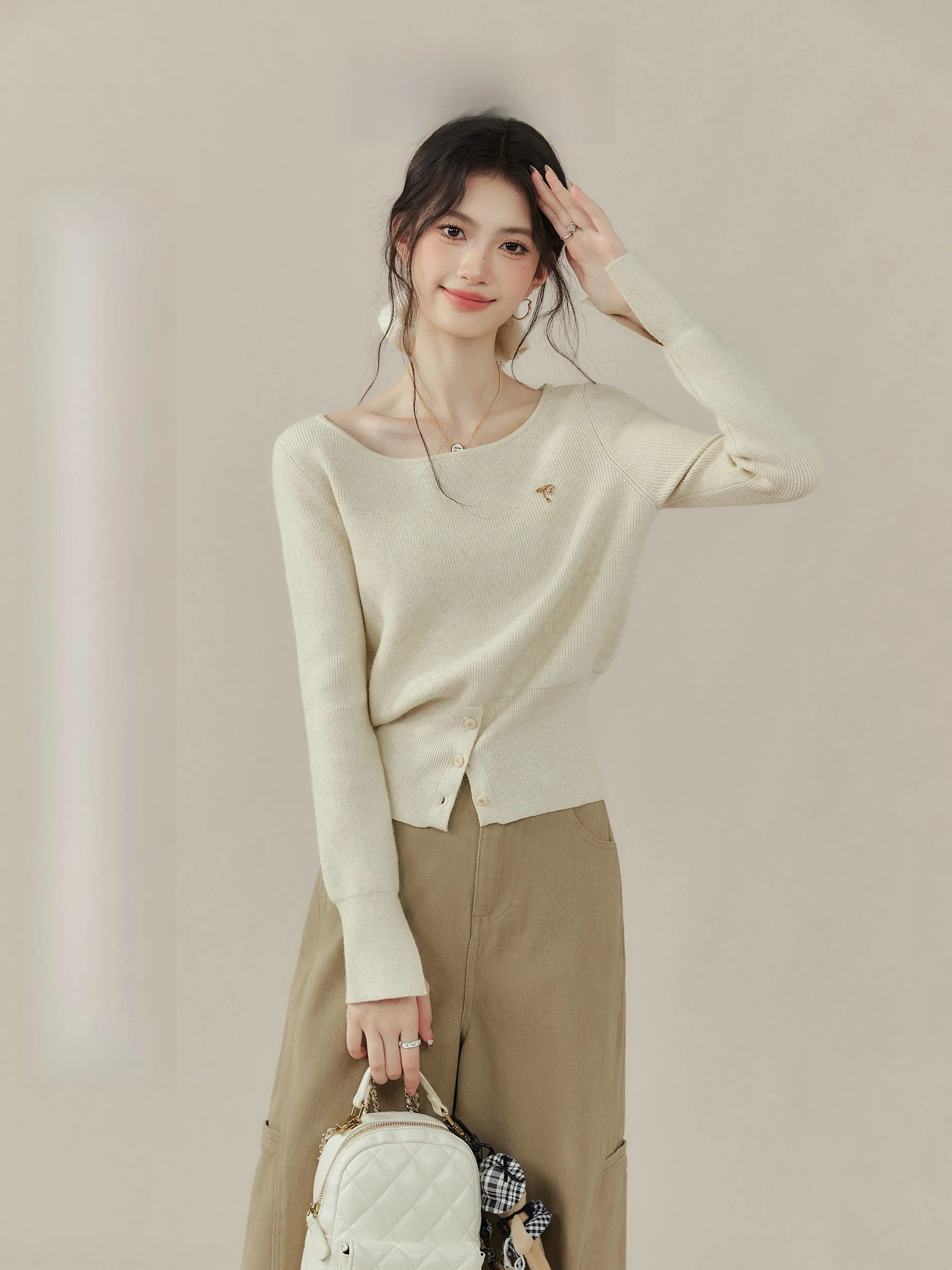 Вязаный свитер для полных женщин: повседневный, с круглым вырезом, длинными рукавами, с дизайном «Груша-лед» — красивый топ для дам
Вязаный свитер для полных женщин: повседневный, с круглым вырезом, длинными рукавами, с дизайном «Груша-лед» — красивый топ для дам