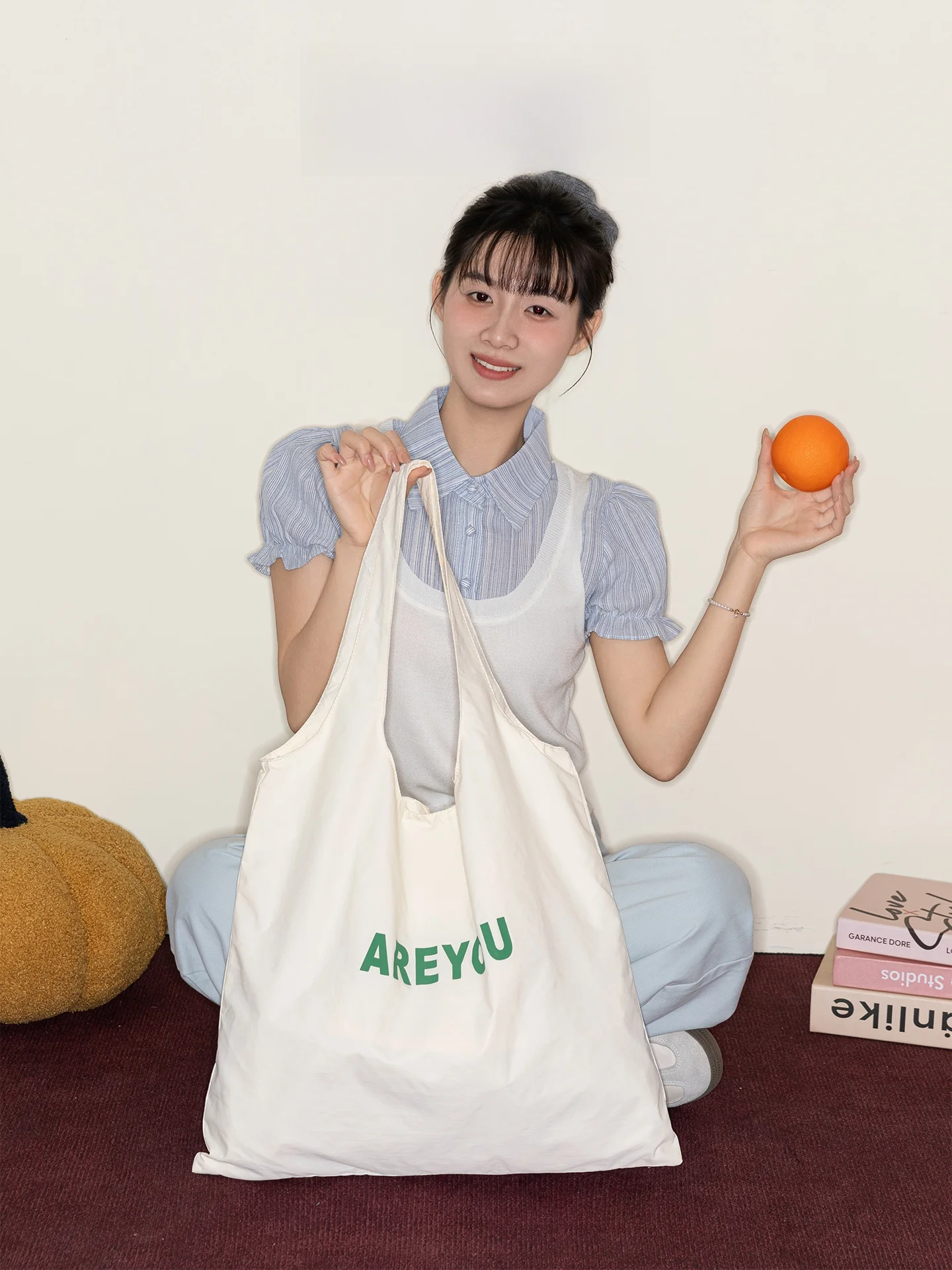 Large Capacity Canvas Tote Bag with Lettering for Commuting Korean Style Student Handbag Shoulder Bag Orange Girl
Large Capacity Canvas Tote Bag with Lettering for Commuting Korean Style Student Handbag Shoulder Bag Orange Girl