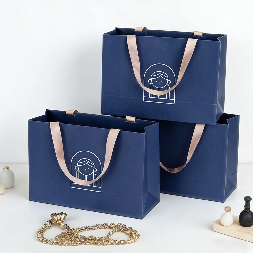 Custom Logo Navy Paper Jewelry Bag 28x10x20cm Shopping Travel Organizer Gift Pouch Candy Ring Earrings Bracelet Pendant Cake Box
Custom Logo Navy Paper Jewelry Bag 28x10x20cm Shopping Travel Organizer Gift Pouch Candy Ring Earrings Bracelet Pendant Cake Box