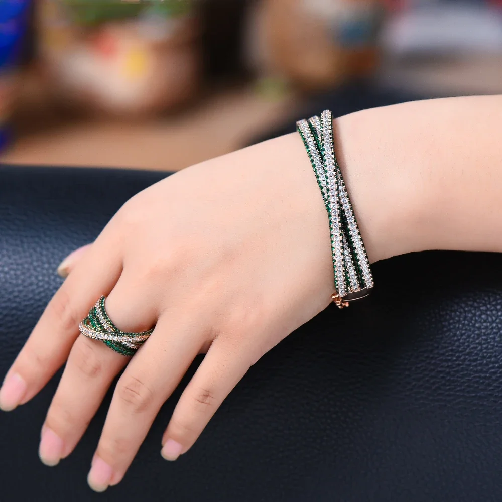 Soramoore New Romantic Green Pink Bangle For Women Bridal Wedding Elegant Luxury Shiny Full Micro Cubic Zircon Pave Party
Soramoore New Romantic Green Pink Bangle For Women Bridal Wedding Elegant Luxury Shiny Full Micro Cubic Zircon Pave Party