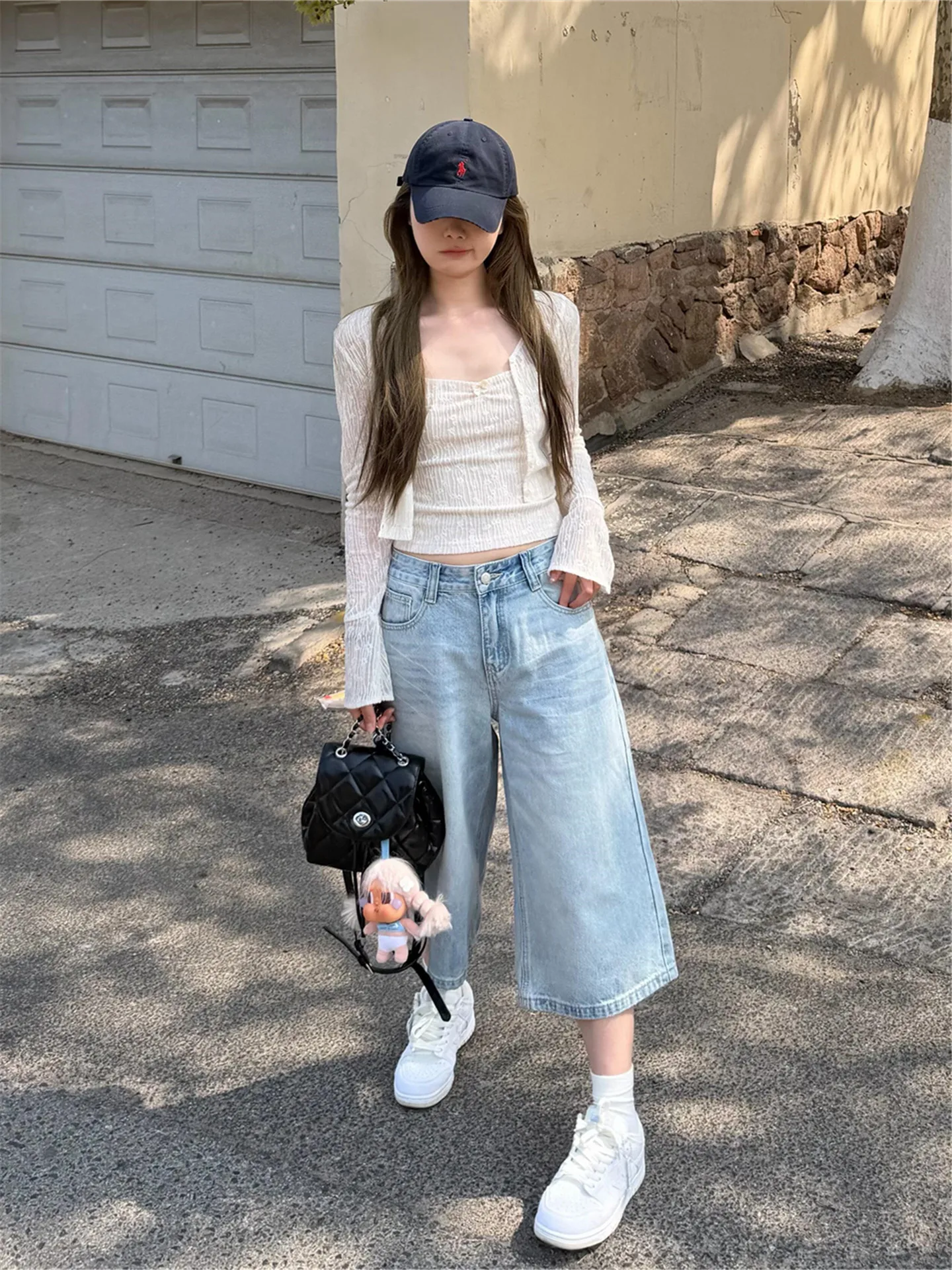 Loose Fit Light Blue Washed American Street Style Jeans Women's Summer High Waist Wide Leg Pants Scratch Design Casual Co...
Loose Fit Light Blue Washed American Street Style Jeans Women's Summer High Waist Wide Leg Pants Scratch Design Casual Co...
