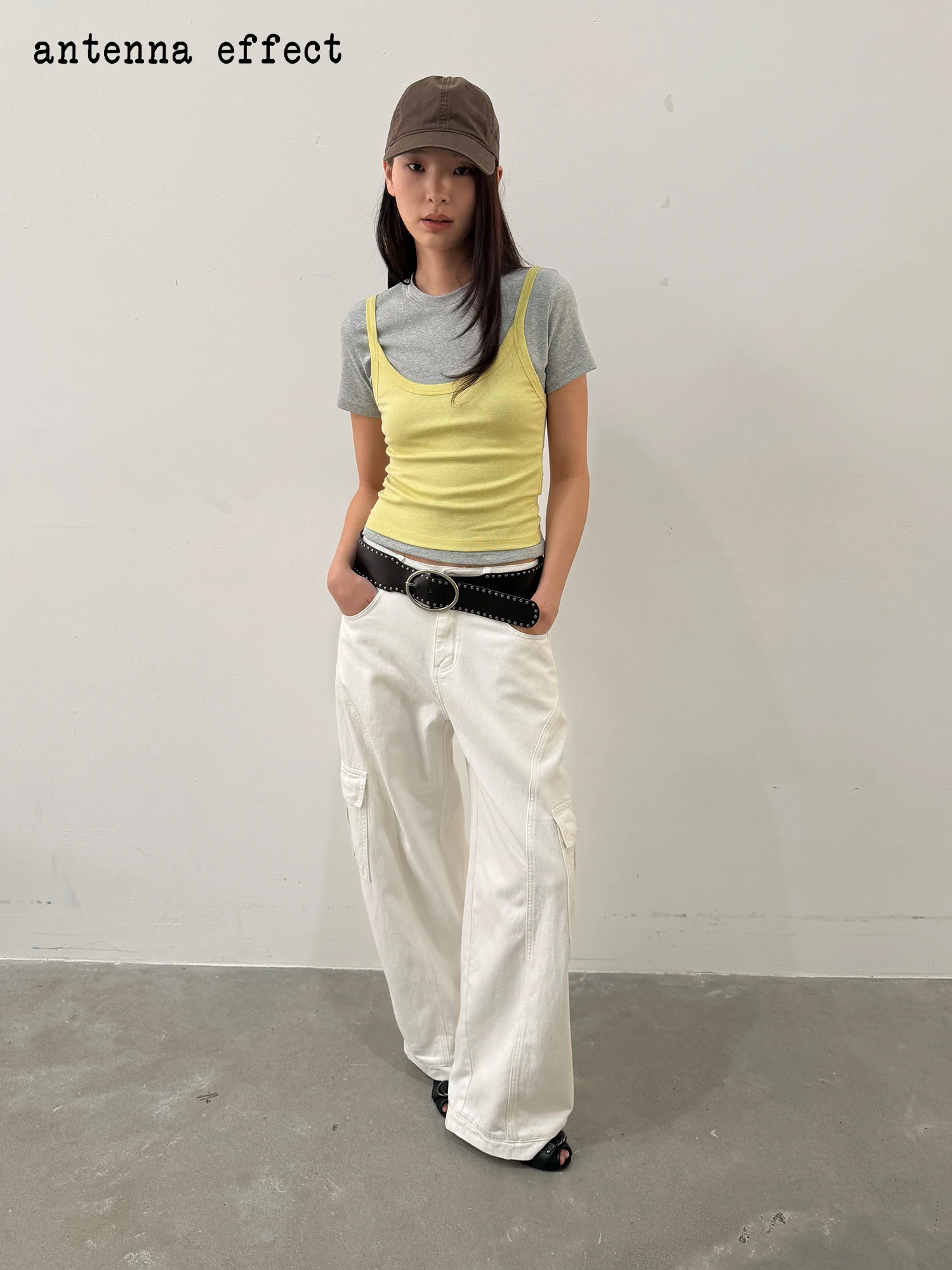 Classic Retro round Neck Half Sleeve Slim Fit Small Size Versatile Base Layer T-Shirt Women's Fashion Cotton Blend Short Slee...
Classic Retro round Neck Half Sleeve Slim Fit Small Size Versatile Base Layer T-Shirt Women's Fashion Cotton Blend Short Slee...