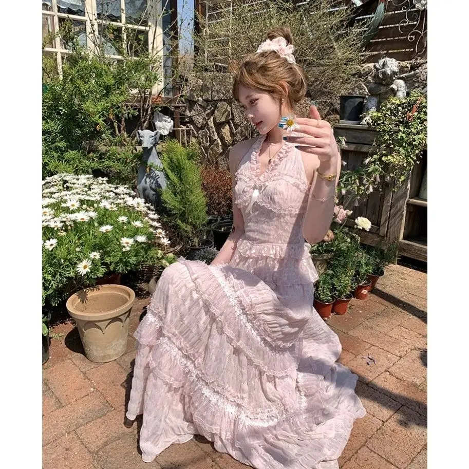 French Lace V-neck Halter Neck Camisole Top High Waisted Cake Skirt Two-piece Set for Women
French Lace V-neck Halter Neck Camisole Top High Waisted Cake Skirt Two-piece Set for Women