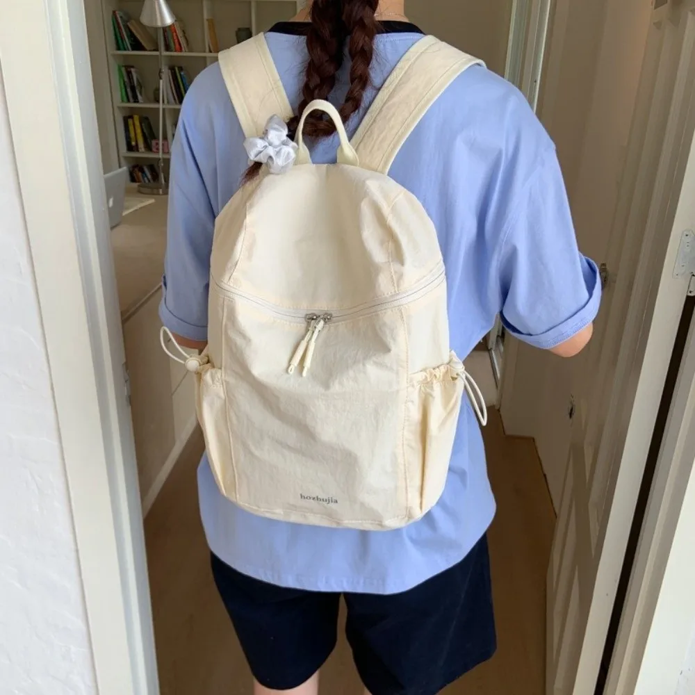 Повседневный корейский легкий рюкзак, однотонный нейлоновый рюкзак для отдыха, сумки на плечо для колледжа, большая вместительная студенческая школьная сумка унисекс
Повседневный корейский легкий рюкзак, однотонный нейлоновый рюкзак для отдыха, сумки на плечо для колледжа, большая вместительная студенческая школьная сумка унисекс