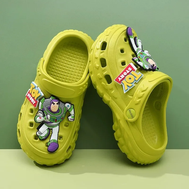 Kawaii Buzz Lightyear & Woody Clogs Slides Summer Nonslip Softsole Indoor Outdoor Beach Breathable Lightweight Fun Anime Toys
Kawaii Buzz Lightyear & Woody Clogs Slides Summer Nonslip Softsole Indoor Outdoor Beach Breathable Lightweight Fun Anime Toys