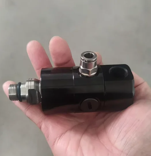 Luotuo модель A10-1771-04R высокоскоростное поворотное соединение, m16*1,5RH (вращение правой руки) 
Luotuo модель A10-1771-04R высокоскоростное поворотное соединение, m16*1,5RH (вращение правой руки)