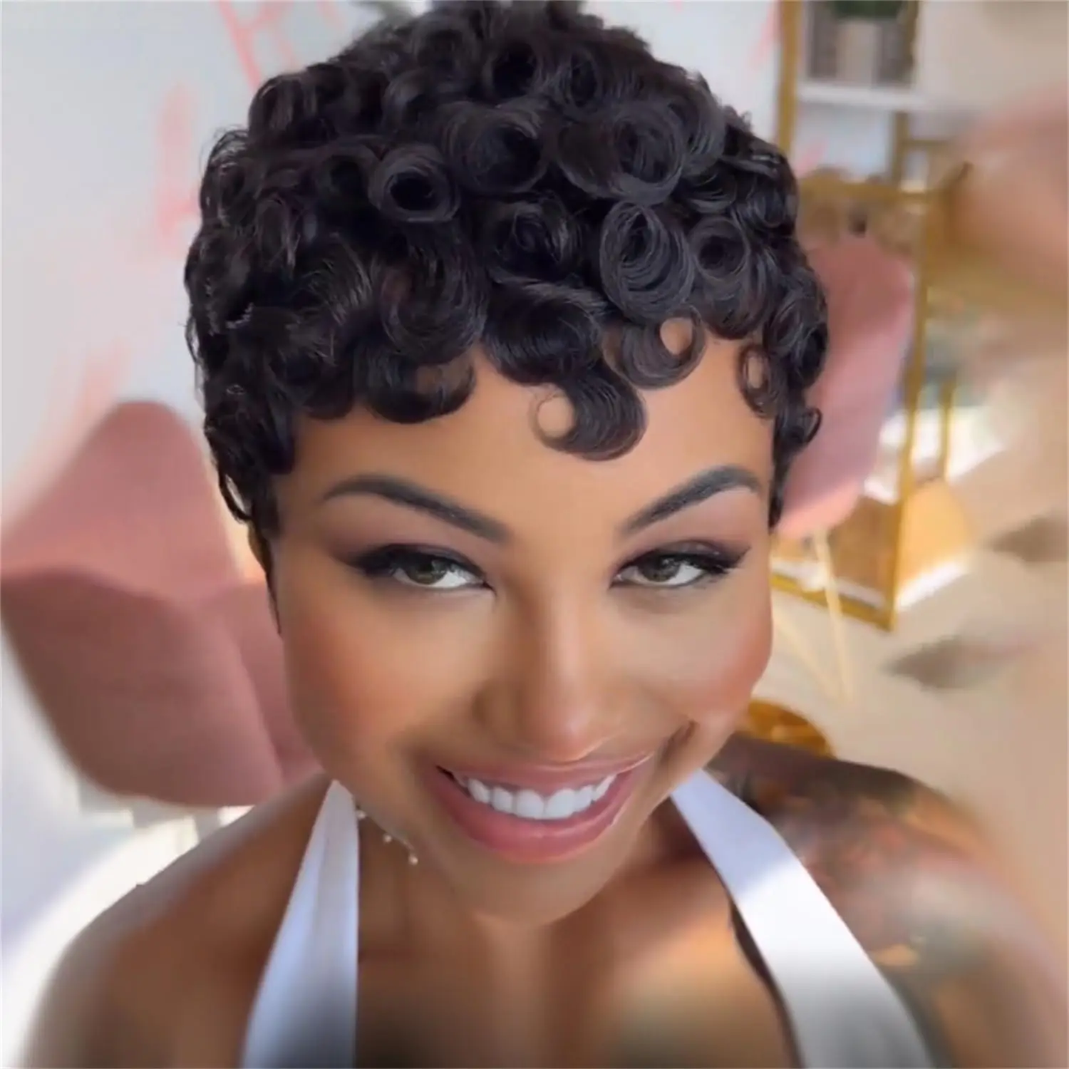 Парик с стрижкой пикси, вьющиеся короткие парики с стрижкой пикси для чернокожих женщин, парик пикси из человеческих волос, короткий многослойный бразильский человеческий парик
Парик с стрижкой пикси, вьющиеся короткие парики с стрижкой пикси для чернокожих женщин, парик пикси из человеческих волос, короткий многослойный бразильский человеческий парик