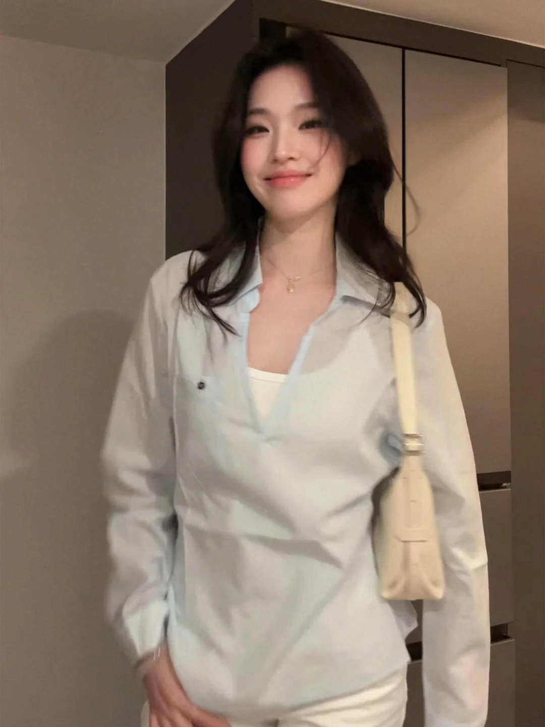 Korean Style Loose Fit Long Sleeve Sun Protection Shirt Women Summer Lightweight Breathable Casual Versatile Top V Neck
Korean Style Loose Fit Long Sleeve Sun Protection Shirt Women Summer Lightweight Breathable Casual Versatile Top V Neck