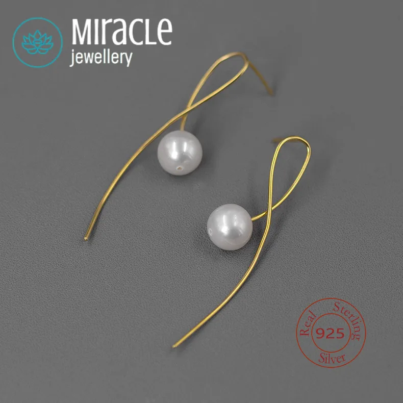 Miracle стерлингового серебра 925, бесшумная серия, чистое серебро, простые элегантные серьги с жемчугом Urve для подарка на день рождения
Miracle стерлингового серебра 925, бесшумная серия, чистое серебро, простые элегантные серьги с жемчугом Urve для подарка на день рождения