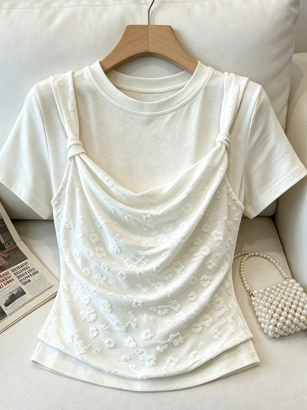 Fashionable Summer Short Sleeve T-Shirt Women's plus Size Big Code Design Sensation Floral Embroidery Fake Two-Piece Top
Fashionable Summer Short Sleeve T-Shirt Women's plus Size Big Code Design Sensation Floral Embroidery Fake Two-Piece Top