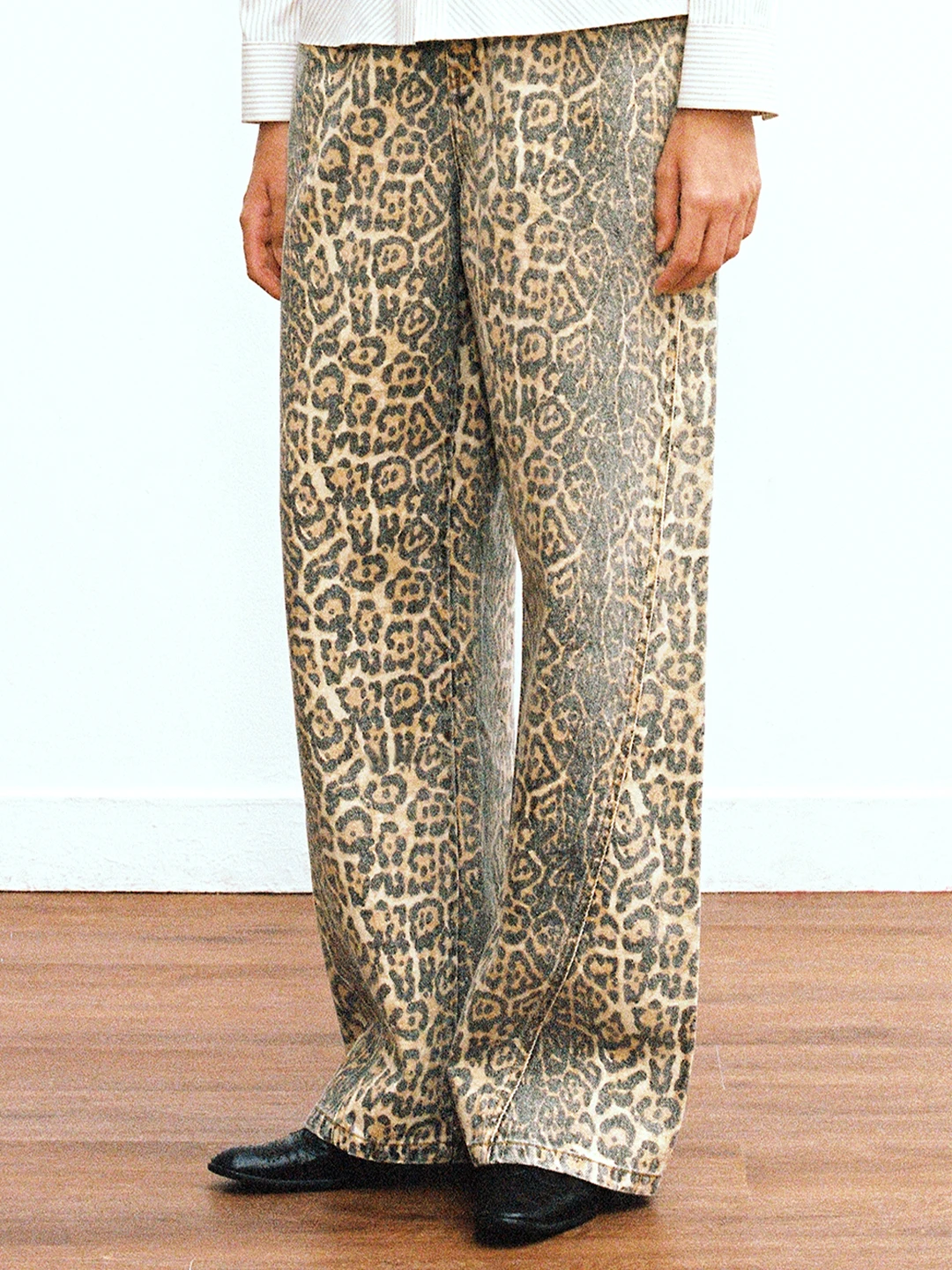 Y2K Leopard Print Jeans Women High Waisted Korean Style Wide Leg Denim Trousers Streetwear Baggy Retro Fashion Y2k Jeans
Y2K Leopard Print Jeans Women High Waisted Korean Style Wide Leg Denim Trousers Streetwear Baggy Retro Fashion Y2k Jeans