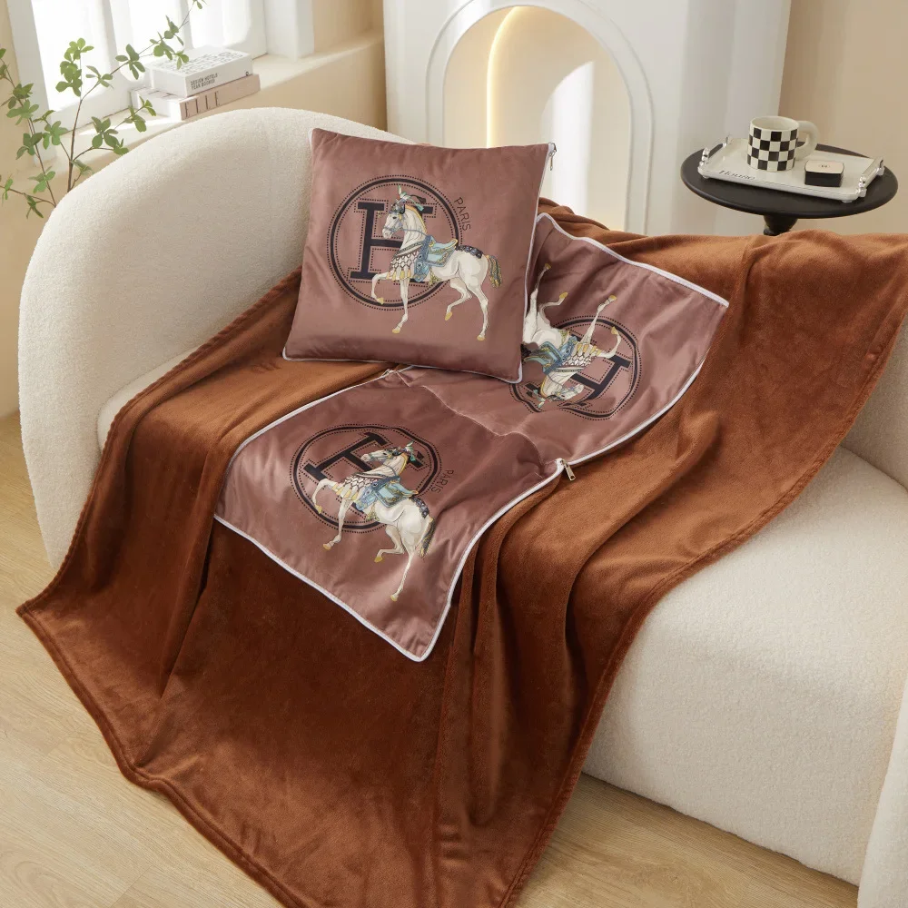 Horse Jacquard Flannel Blanket Quilt Sofa Back Cushion Throw Bedside Sleeping Pillow 1PC Velvet Nap Pillow For Home Traveling B3
Horse Jacquard Flannel Blanket Quilt Sofa Back Cushion Throw Bedside Sleeping Pillow 1PC Velvet Nap Pillow For Home Traveling B3