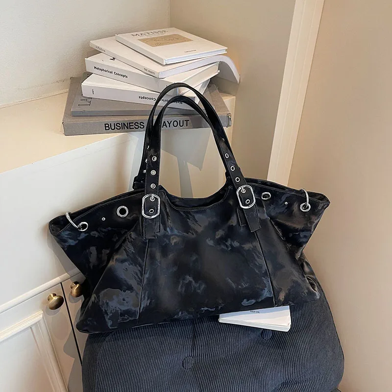 Винтажная коричневая сумка-ведро с ручкой через плечо для путешествий и шопинга, вместительная сумка-тоут для женщин
Винтажная коричневая сумка-ведро с ручкой через плечо для путешествий и шопинга, вместительная сумка-тоут для женщин