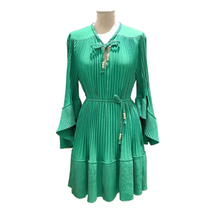 Women's Green Puff Sleeve Casual Dress V-Neck Tie Pleated High Waist Evening Party Dress
Women's Green Puff Sleeve Casual Dress V-Neck Tie Pleated High Waist Evening Party Dress