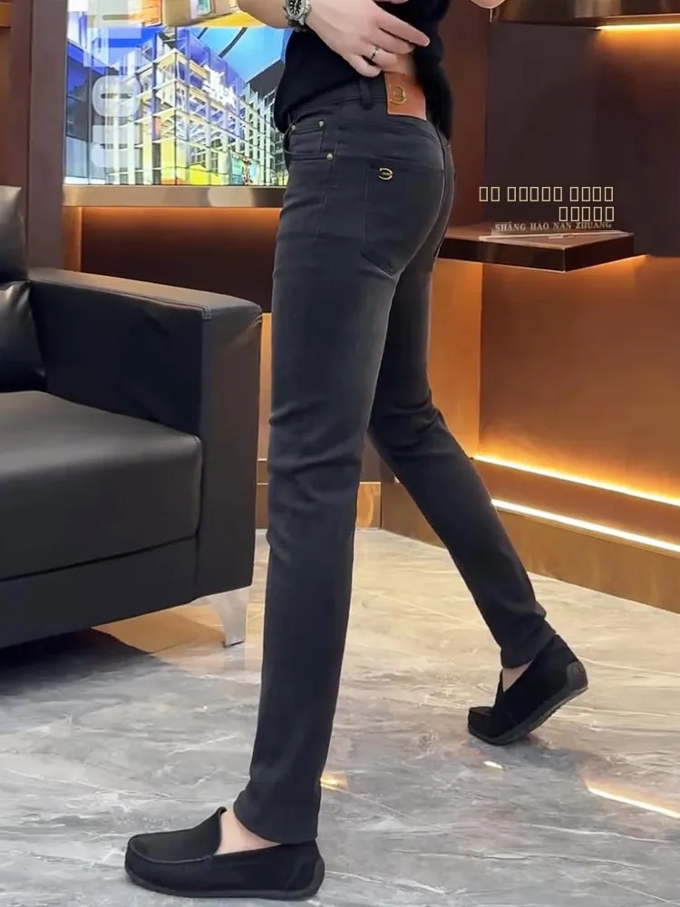 Мужские джинсы Busin Casual, черные, облегающие, универсальные повседневные брюки в корейском стиле, износостойкие длинные брюки для осени и зимы
Мужские джинсы Busin Casual, черные, облегающие, универсальные повседневные брюки в корейском стиле, износостойкие длинные брюки для осени и зимы