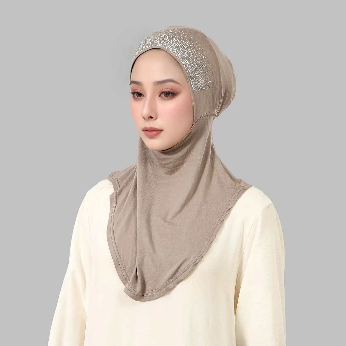 New Instant Hijab Jersey Elastic Undercap Shiny Rhinestone Muslim for Women Headscarf Bonnet Neck Cover Head Wraps Undercap
New Instant Hijab Jersey Elastic Undercap Shiny Rhinestone Muslim for Women Headscarf Bonnet Neck Cover Head Wraps Undercap