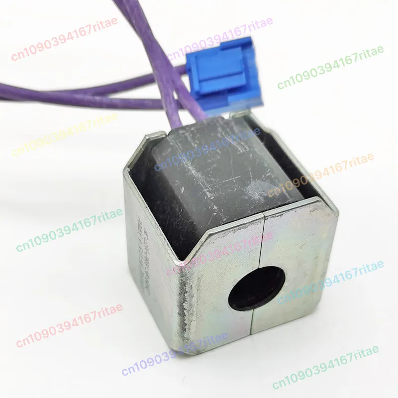 Air Conditioner 4-Way Valve Control Coil AC220-240V Reversing valve coil 1P-5P universal solenoid valve coil
Air Conditioner 4-Way Valve Control Coil AC220-240V Reversing valve coil 1P-5P universal solenoid valve coil