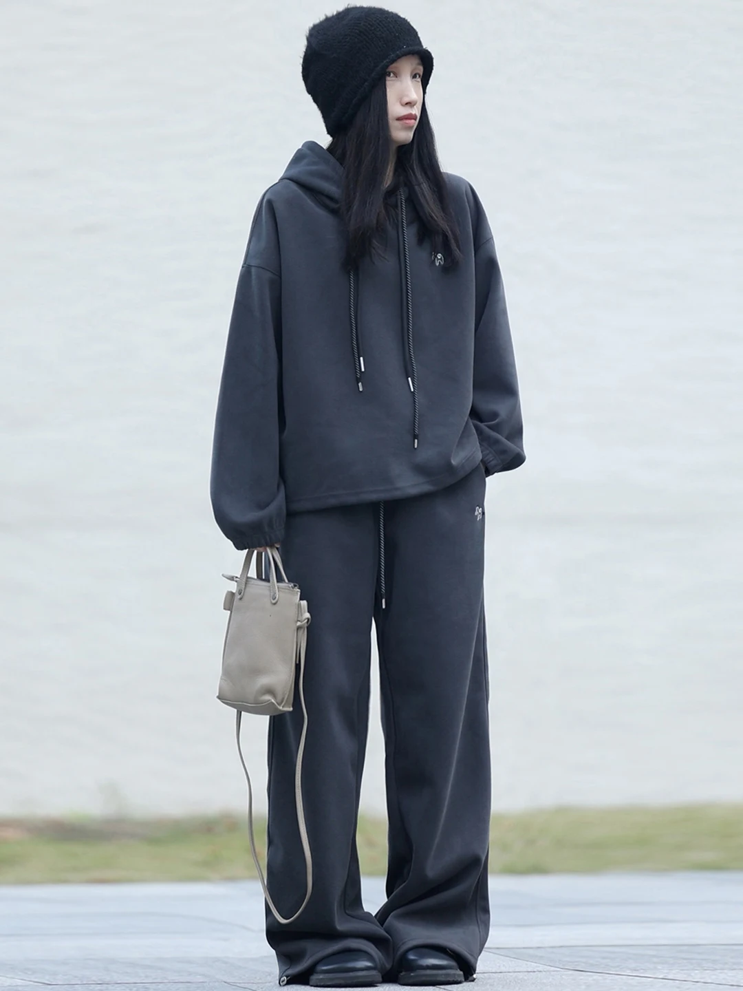 Loose Wide Leg Pants Hoodie Set Women's Spring Autumn Embroidered Sweatirt Casual Faion High Waist Cotton Anti-Wrinkle
Loose Wide Leg Pants Hoodie Set Women's Spring Autumn Embroidered Sweatirt Casual Faion High Waist Cotton Anti-Wrinkle