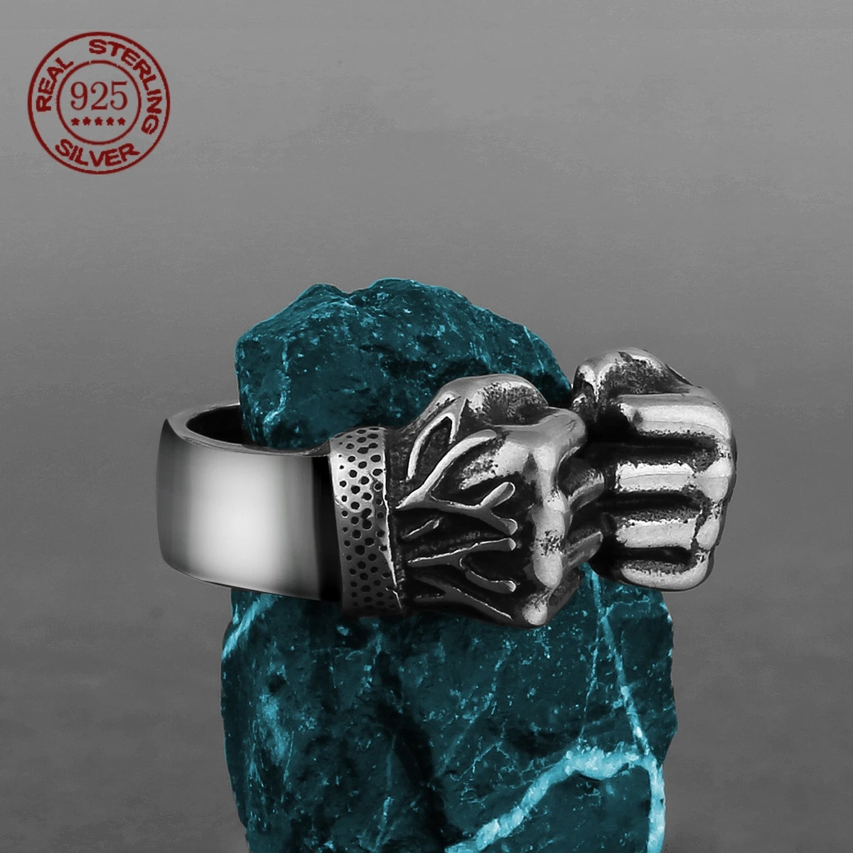 Ретро S925 Стерлингового Серебра Angry Fist Power Мужское Кольцо Панк Рок Хип-Хоп Личность Мальчики Модные Ювелирные Изделия Изысканный Подарок
Ретро S925 Стерлингового Серебра Angry Fist Power Мужское Кольцо Панк Рок Хип-Хоп Личность Мальчики Модные Ювелирные Изделия Изысканный Подарок
