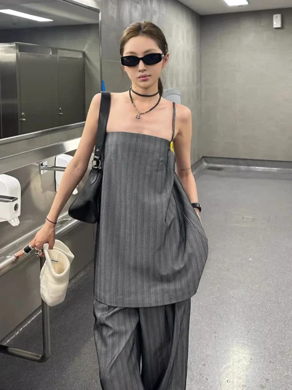 Fashionable Grey Summer Outfit Set Women's Spicy Slimming Sleeveless Top Wide Leg Pants Two Piece Set round Neck Long Sleeve
Fashionable Grey Summer Outfit Set Women's Spicy Slimming Sleeveless Top Wide Leg Pants Two Piece Set round Neck Long Sleeve