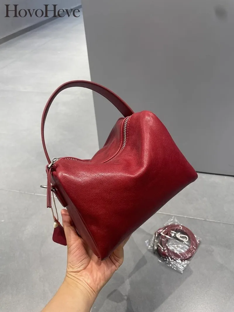 Genuine Leather Pillow Bag Women Casual Handbag Tote Fashion Zipper Office Lady Single Shoulder Bags Soft Cowskin Crossbody Bags
Genuine Leather Pillow Bag Women Casual Handbag Tote Fashion Zipper Office Lady Single Shoulder Bags Soft Cowskin Crossbody Bags