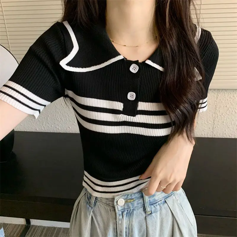 Women T Shirts All Match Streetwear Japan Style Button Striped Female Harajuku Fashion Vintage Top Y2k Fairy Comfortable Tee
Women T Shirts All Match Streetwear Japan Style Button Striped Female Harajuku Fashion Vintage Top Y2k Fairy Comfortable Tee