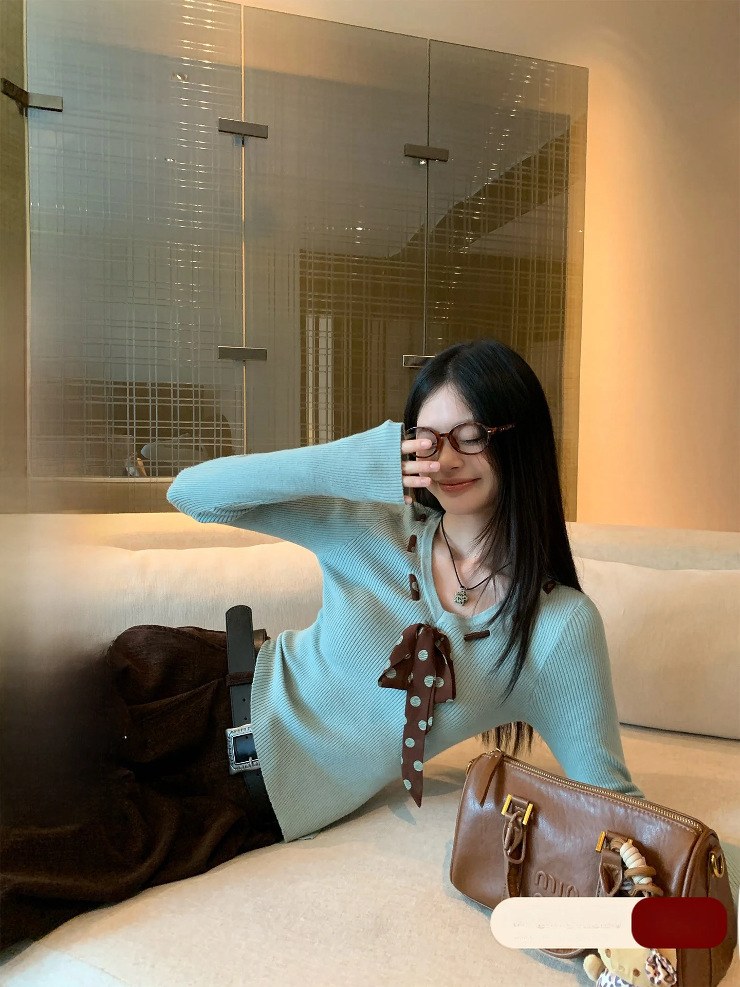 Long Sve V-Ne Knitted Base irt Women's Inner Wear Turtlene Top Commute Sle Korean Faion Autumn Winter Long Sv...
Long Sve V-Ne Knitted Base irt Women's Inner Wear Turtlene Top Commute Sle Korean Faion Autumn Winter Long Sv...