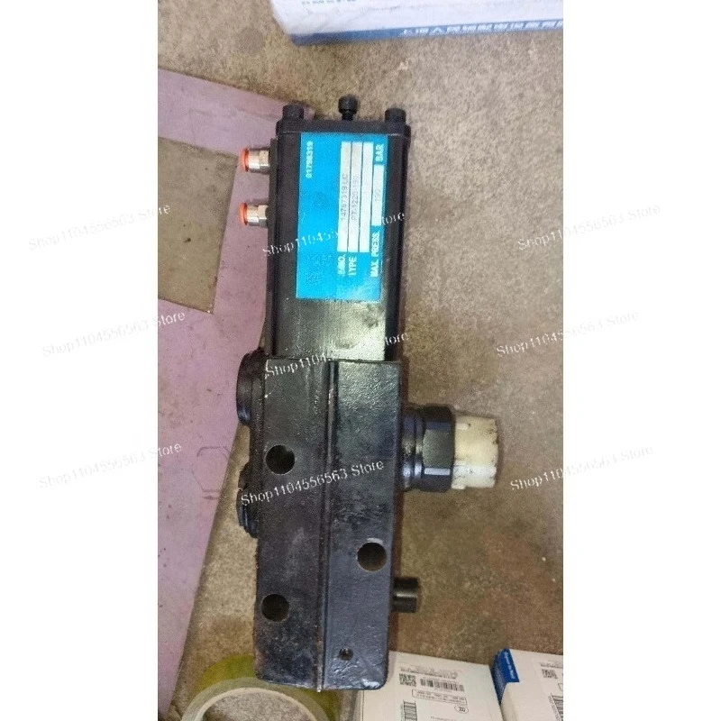 Dump Truck Tipping Air Operating Valve Hydraulic System
Dump Truck Tipping Air Operating Valve Hydraulic System
