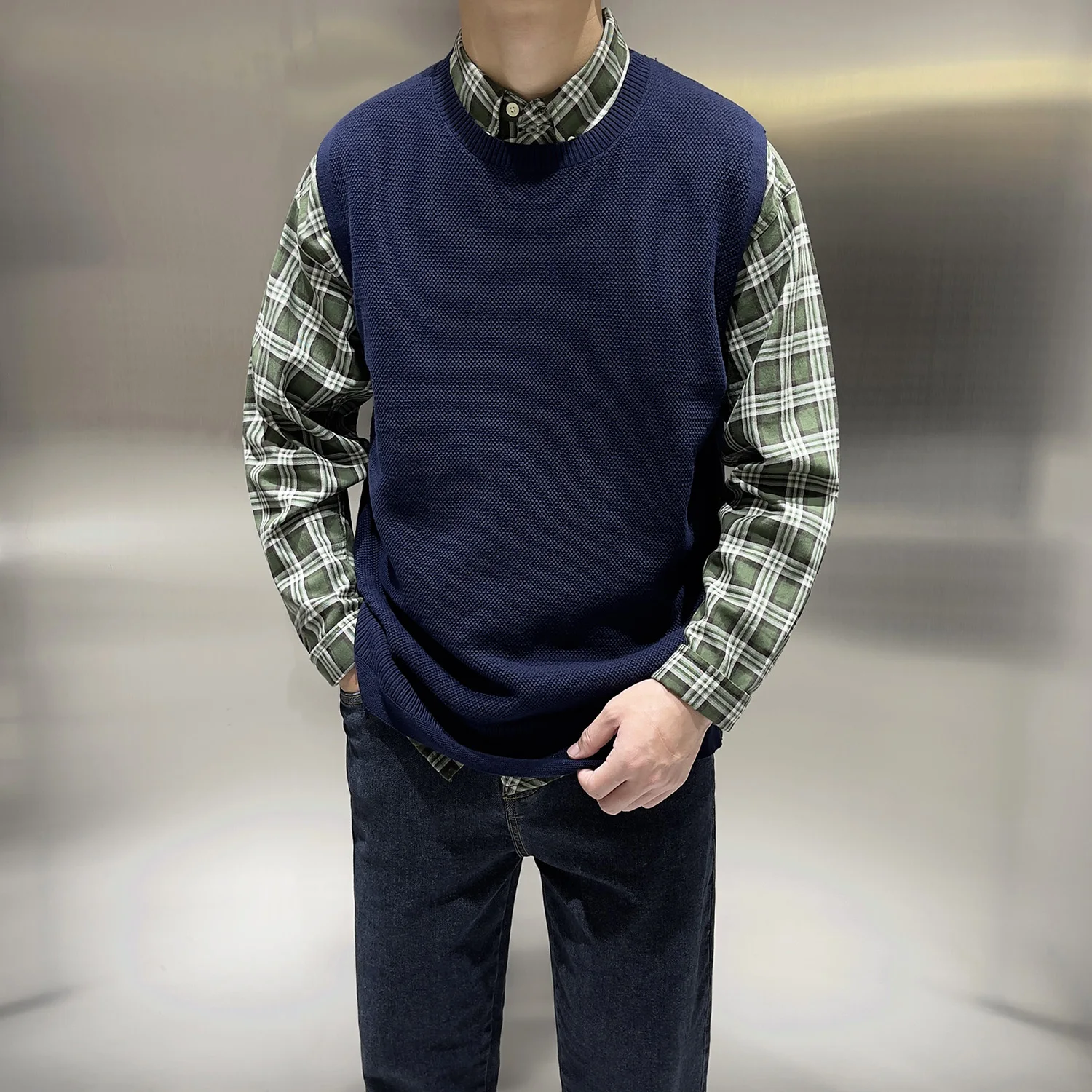 Goorench модный цветной круглый трикотажный хлопковый жилет Ne Long Sve, мужской модный и молодежный повседневный крой
Goorench модный цветной круглый трикотажный хлопковый жилет Ne Long Sve, мужской модный и молодежный повседневный крой