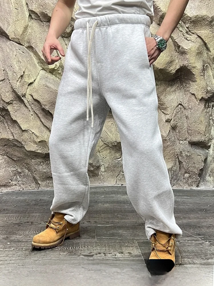 Thickened Fleece Lined Straight Leg Sporty Sweatpants Men's Loose Fit Thermal Cotton Polyester Blend Autumn Winter New Arrival
Thickened Fleece Lined Straight Leg Sporty Sweatpants Men's Loose Fit Thermal Cotton Polyester Blend Autumn Winter New Arrival