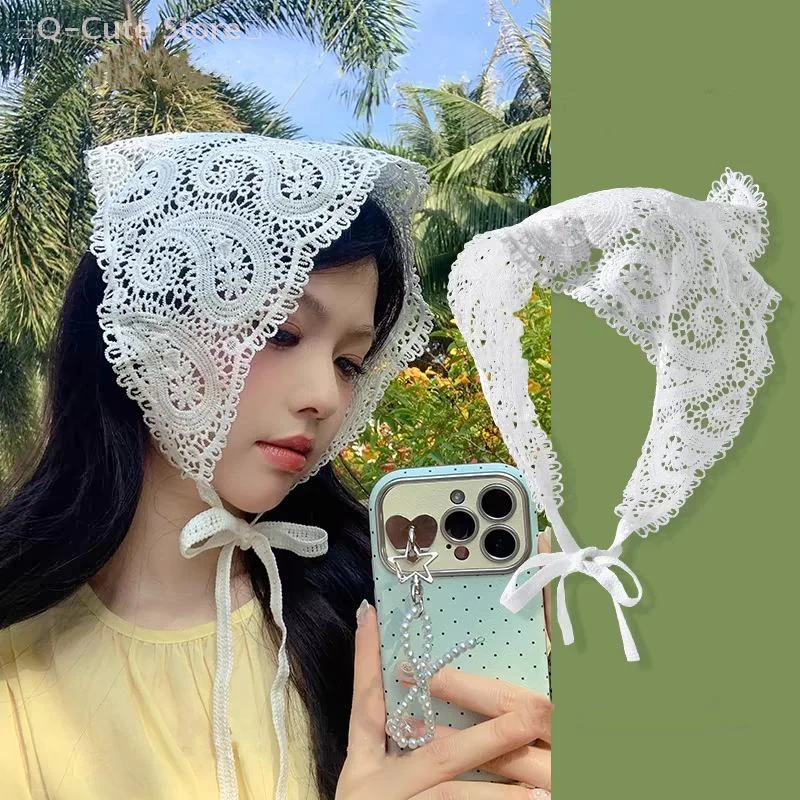 Elegant Lace Triangle Scarf Headband Sweet French Retro Embroidered Headscarf Hair Band For Women Fashion Hair Accessories
Elegant Lace Triangle Scarf Headband Sweet French Retro Embroidered Headscarf Hair Band For Women Fashion Hair Accessories