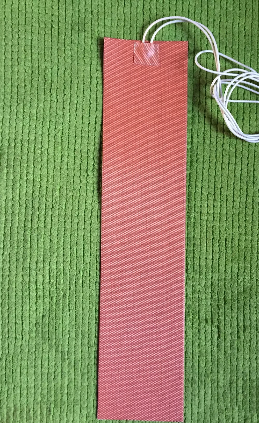 50X4000mm,220V 250W,Powerful Big Truck Engine Block Oil Pan Flexible Silicone Heater Pad Industrial Heater Warming Products
50X4000mm,220V 250W,Powerful Big Truck Engine Block Oil Pan Flexible Silicone Heater Pad Industrial Heater Warming Products