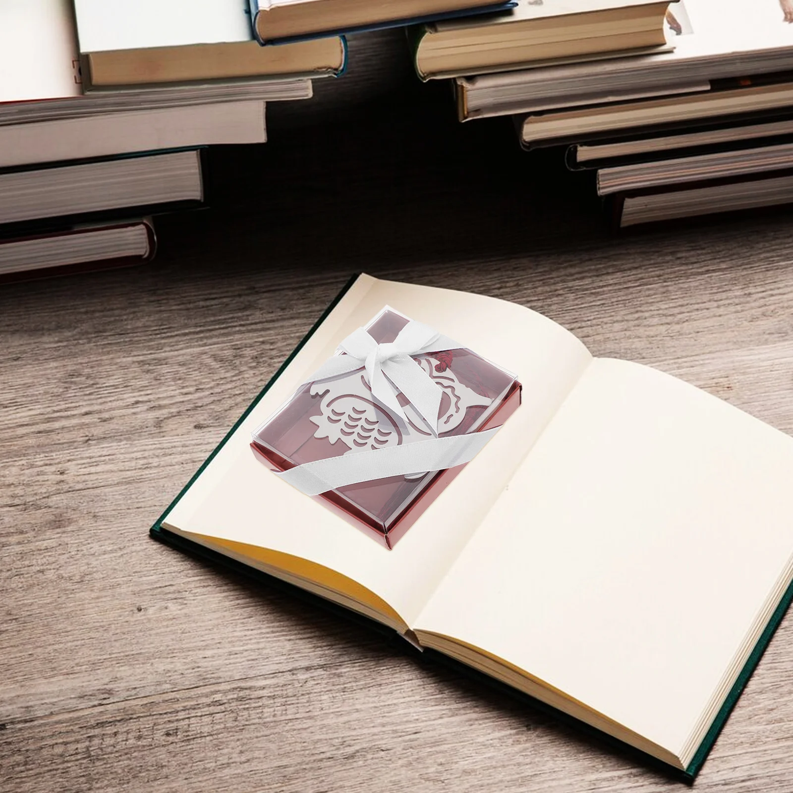 Decorative Bookmark Sunflower Design Stainless Steel with Hanging Tassel Functional Page Holder for Books Journals Students
Decorative Bookmark Sunflower Design Stainless Steel with Hanging Tassel Functional Page Holder for Books Journals Students