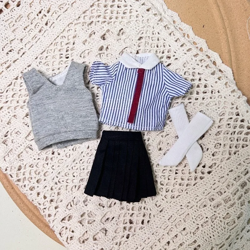 Милая кукла, школьная форма, игрушечные фигурки, модель одежды для 30 см Ob24 Ob22, хобби, украшения тела, аксессуары, сделай сам
Милая кукла, школьная форма, игрушечные фигурки, модель одежды для 30 см Ob24 Ob22, хобби, украшения тела, аксессуары, сделай сам