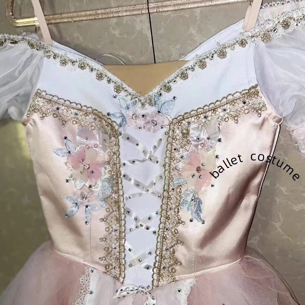 2024 PROM Dressing Short Skirt High end Professional Private Customization Adult and Children Lace Bow Long Mesh Dress Girl Mesh
2024 PROM Dressing Short Skirt High end Professional Private Customization Adult and Children Lace Bow Long Mesh Dress Girl Mesh
