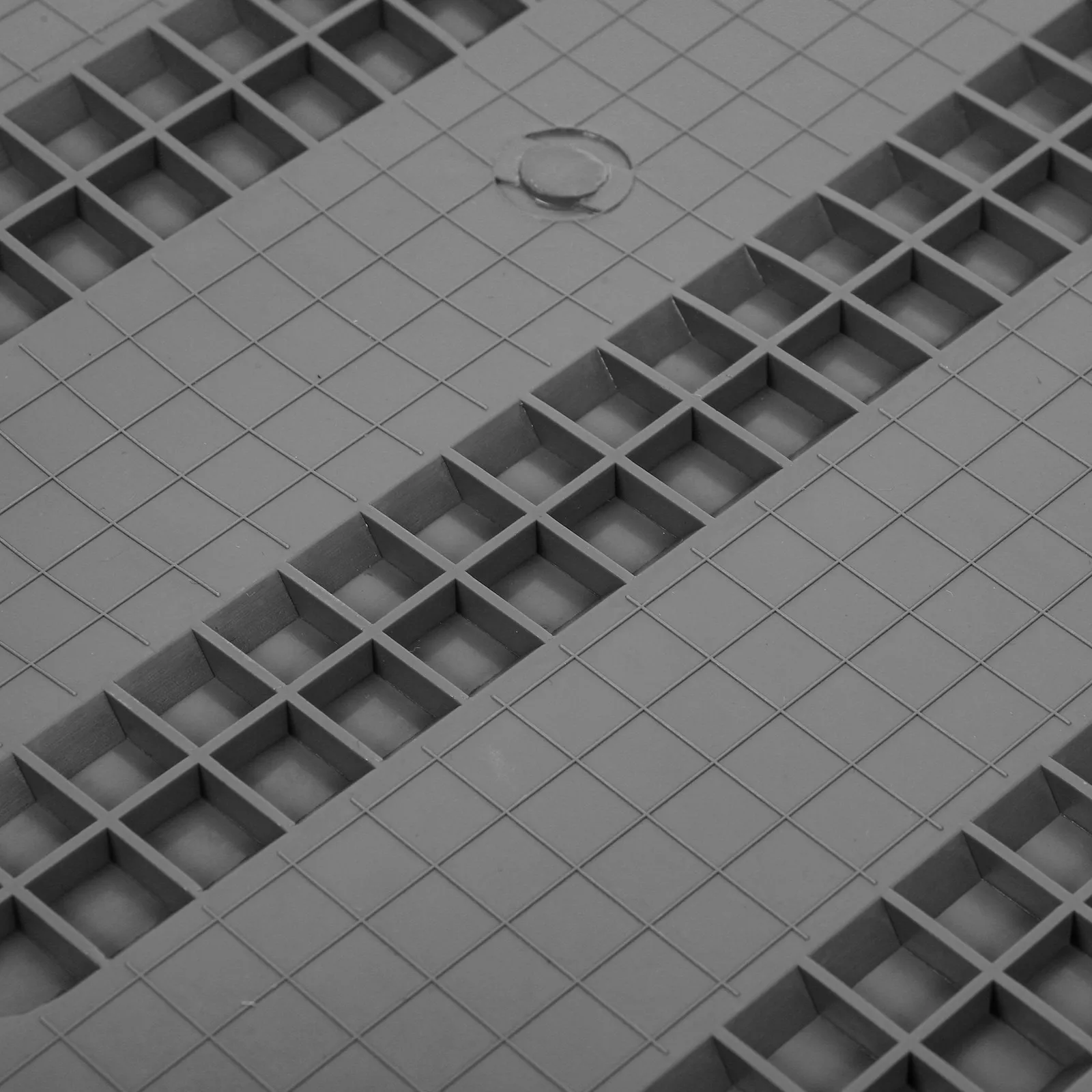 4 Sheets Convenient Blind Bricks Stable Material Non Slip Floor Stickers for Road Pathway Sidewalk Paving Blind Boards
4 Sheets Convenient Blind Bricks Stable Material Non Slip Floor Stickers for Road Pathway Sidewalk Paving Blind Boards