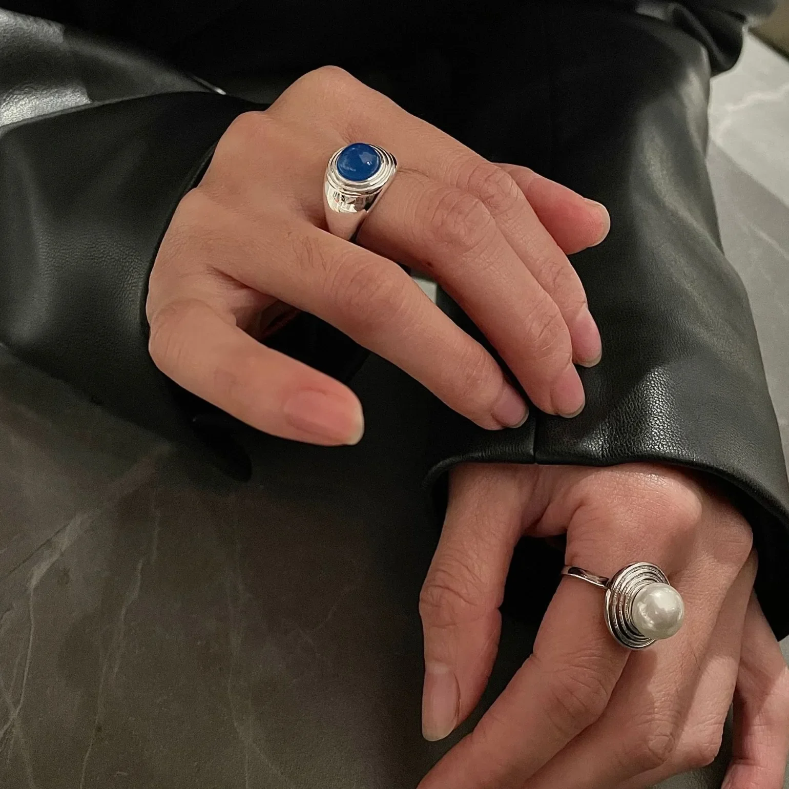 S925 Sterling Silver Natural Stone Pearl Opening Ring for Women Girl Jewelry Trend Irregular Design Fashionable Party Gifts INS
S925 Sterling Silver Natural Stone Pearl Opening Ring for Women Girl Jewelry Trend Irregular Design Fashionable Party Gifts INS