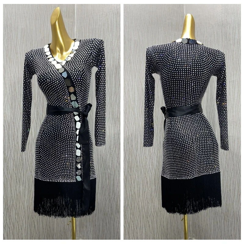 Latin dance dress Adult latin dress latin dancing costume black with bodysuit rhinestones latin dance costume
Latin dance dress Adult latin dress latin dancing costume black with bodysuit rhinestones latin dance costume