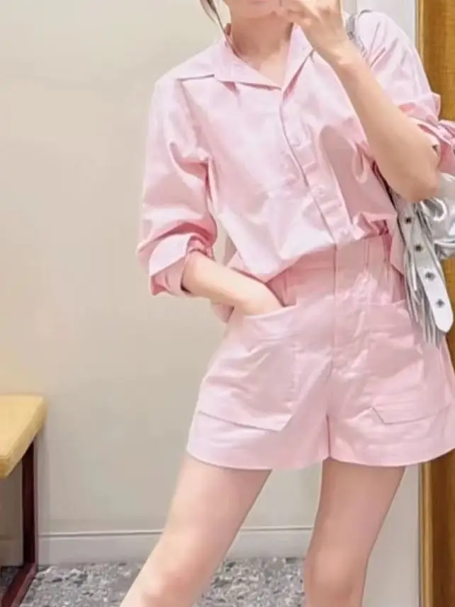 Spring/Summer Women Turn-down Collar Long Sleeve Set Single Breasted Loose Shirt + Elastic Waist Pocket Fashion Casual Shorts
Spring/Summer Women Turn-down Collar Long Sleeve Set Single Breasted Loose Shirt + Elastic Waist Pocket Fashion Casual Shorts
