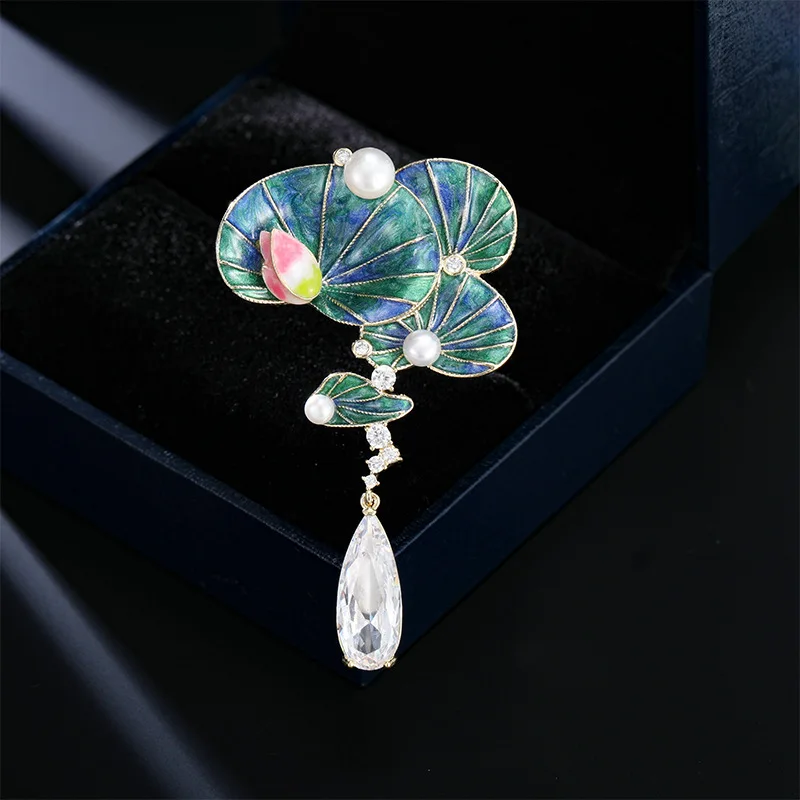 Chinese-style lucky lotus brooch, high-end women's lotus and water lily pin, brooch, suit, cheongsam accessory
Chinese-style lucky lotus brooch, high-end women's lotus and water lily pin, brooch, suit, cheongsam accessory