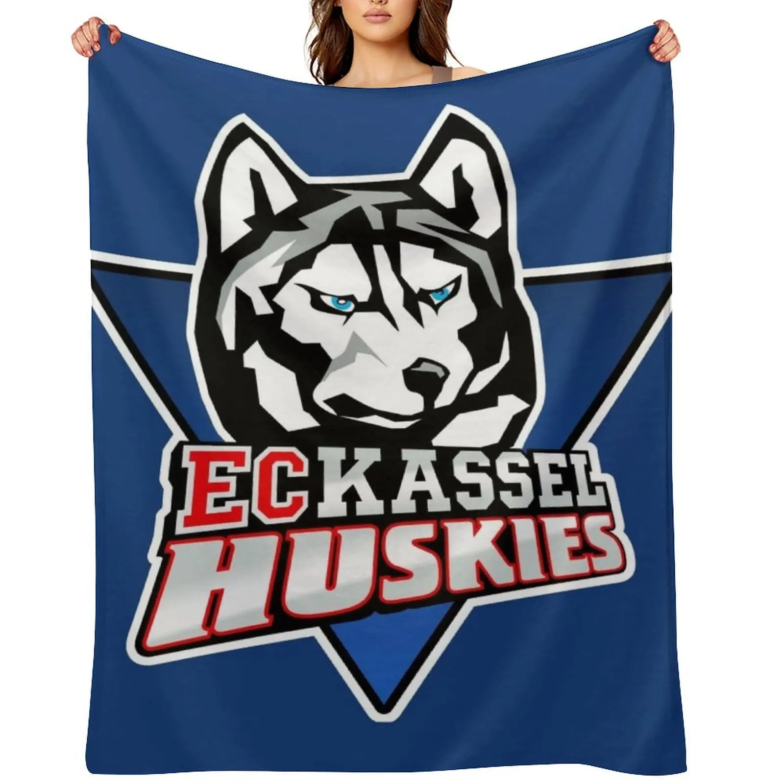 Kassel Huskies Throw Blanket Cute Beautifuls Large christmas decoration Blankets 
Kassel Huskies Throw Blanket Cute Beautifuls Large christmas decoration Blankets