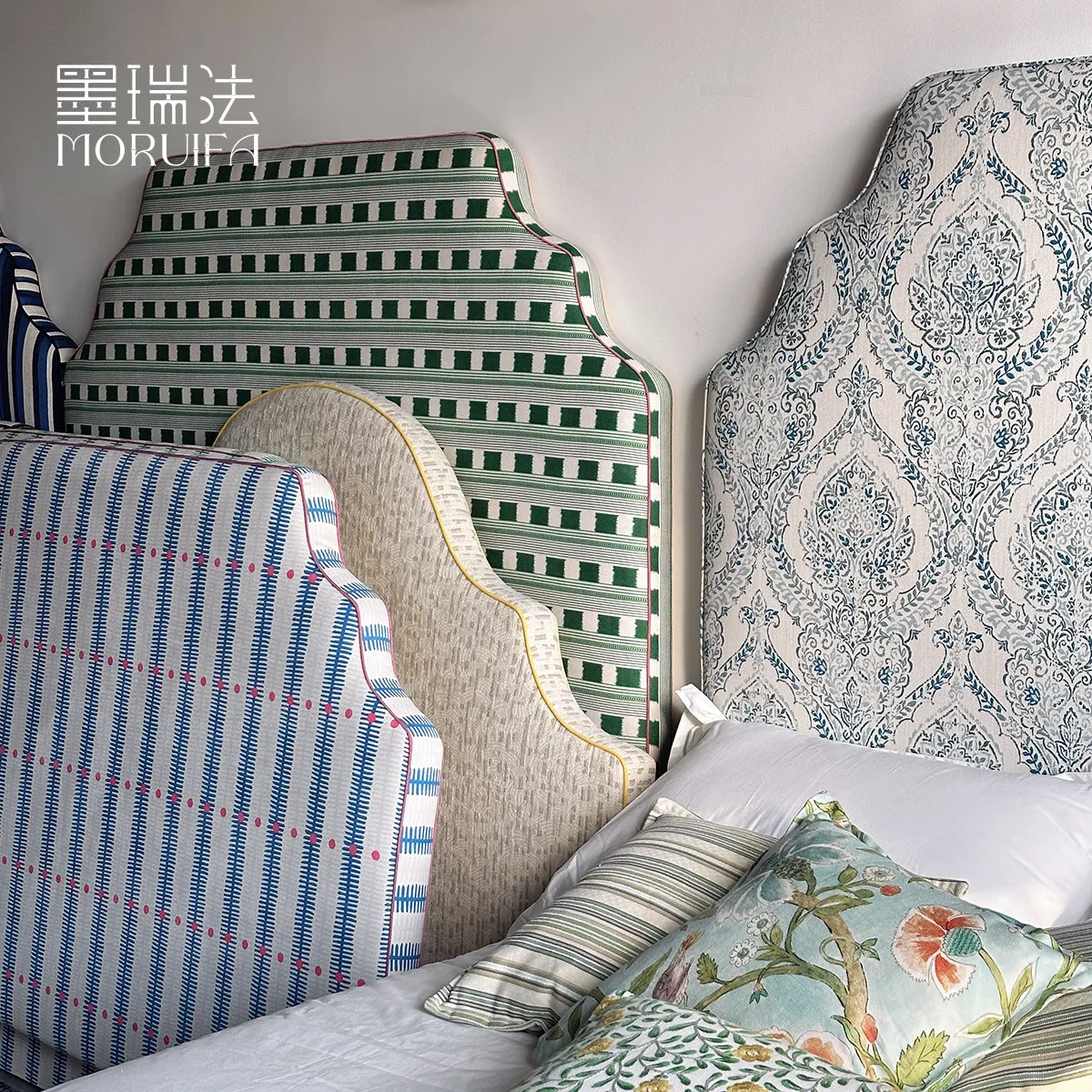 Fabric headboard removable washing bed designer high-end upholstery bed adapted to electric smart bed
Fabric headboard removable washing bed designer high-end upholstery bed adapted to electric smart bed