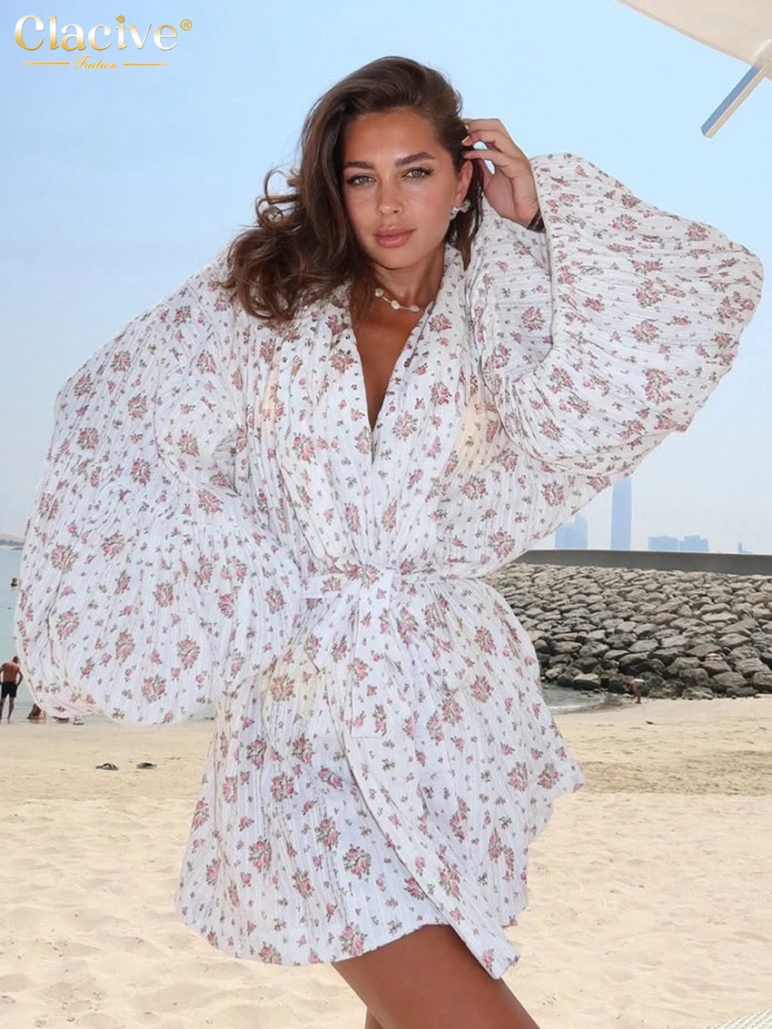 Clacive Fashion Loose Print Shorts Set 2 Piece Woman 2025 Elegant Long Sleeve Robes With High Waist Shorts Set Female Streetwear 
Clacive Fashion Loose Print Shorts Set 2 Piece Woman 2025 Elegant Long Sleeve Robes With High Waist Shorts Set Female Streetwear
