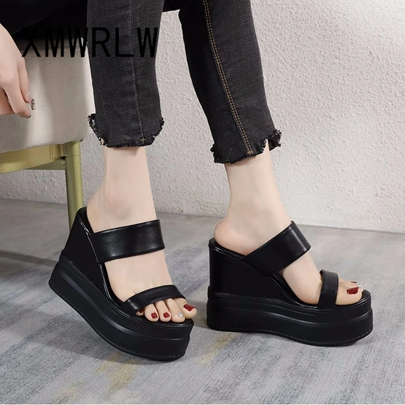 XMWRLW Women's Platform Slippers 2023 Summer Fashion High Heels Female Shoes PU Leather Women Summer Slippers Non-Slip Shoes
XMWRLW Women's Platform Slippers 2023 Summer Fashion High Heels Female Shoes PU Leather Women Summer Slippers Non-Slip Shoes